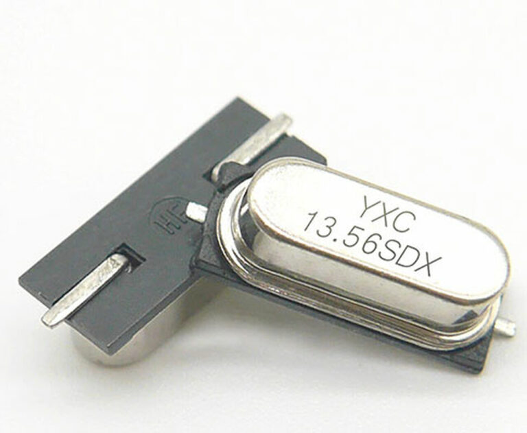 image HC 49SMD 13.56MHZ 20PF 20PPM 2Pad SMD SMT Quartz Crystal